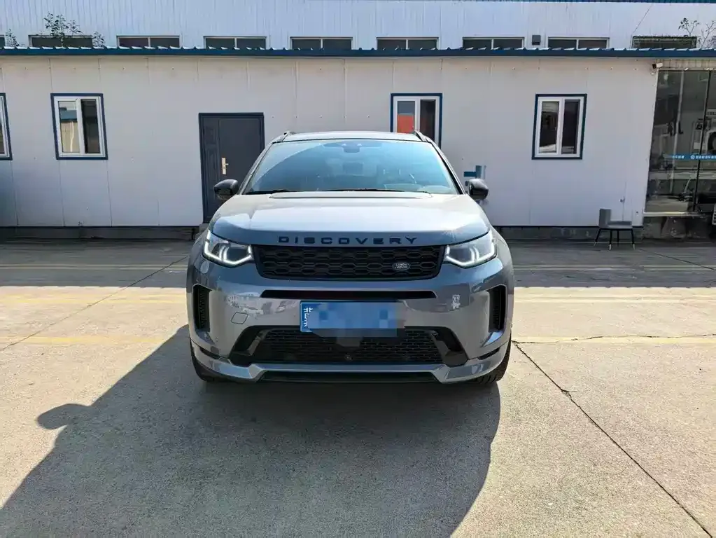 Land Rover Discovery Sport — фото 1