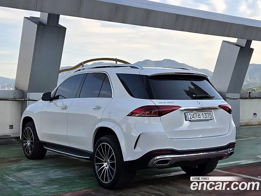 Mercedes-Benz GLE-Class — фото 6