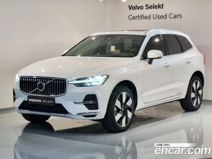 Volvo XC60 — фото 1