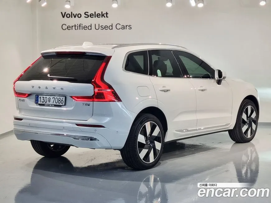 Volvo XC60 — фото 2