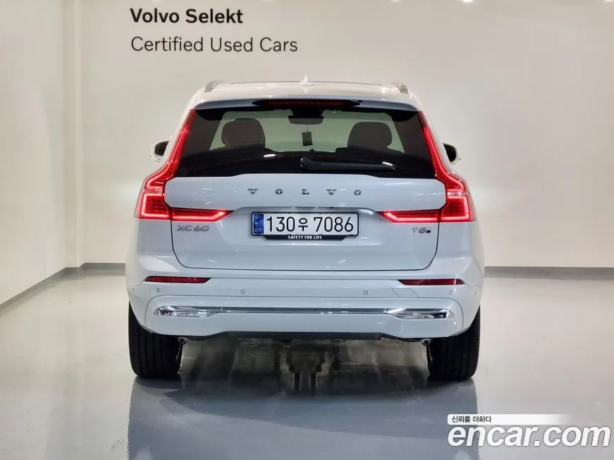 Volvo XC60 — фото 4