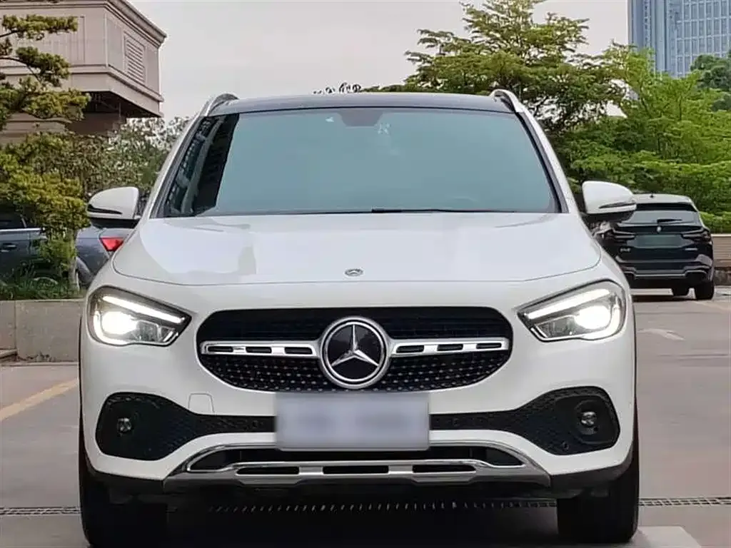 Mercedes-Benz GLA — фото 10