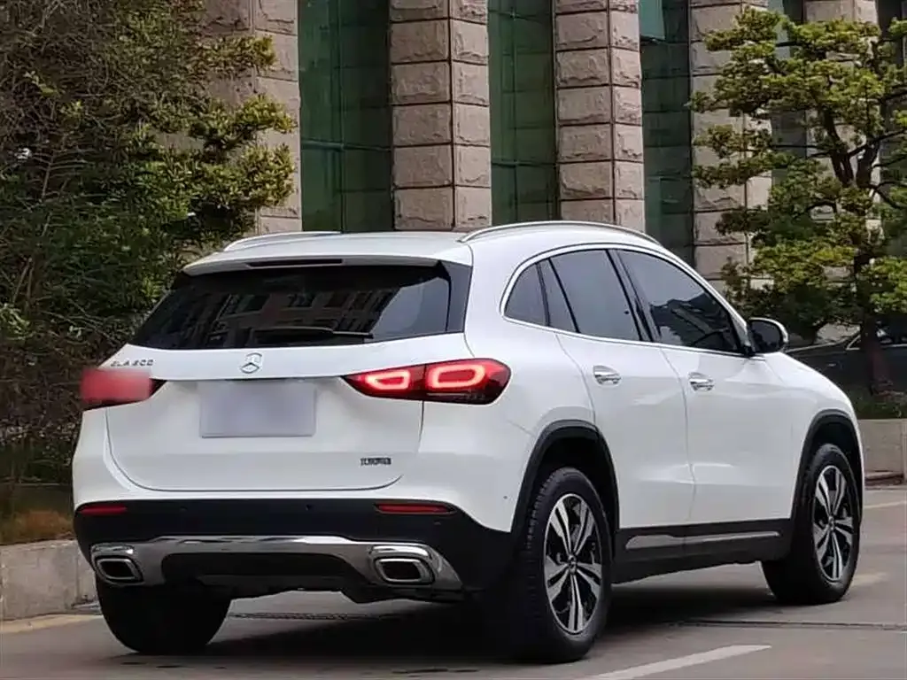 Mercedes-Benz GLA — фото 8
