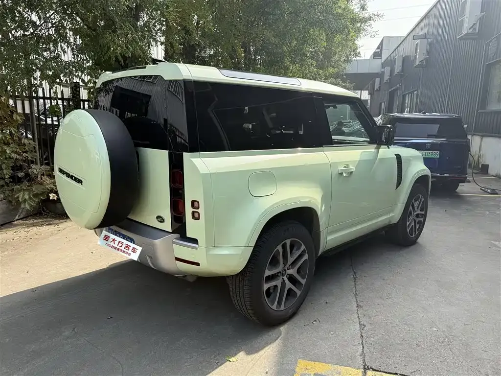 Land Rover Defender — фото 2