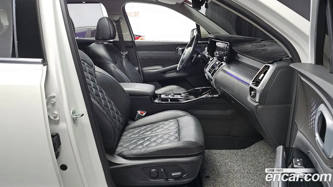 Kia Sorento — фото 10