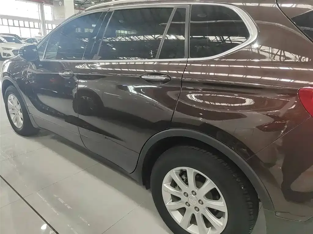 Buick Envision Plus — фото 5