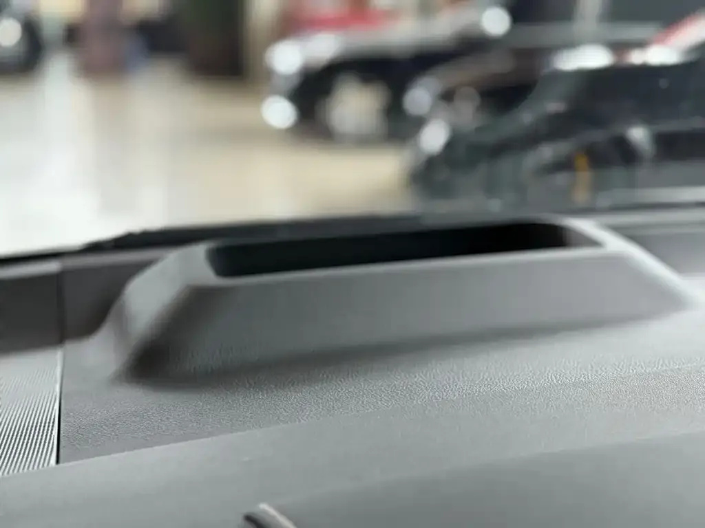 Toyota Alphard — фото 6