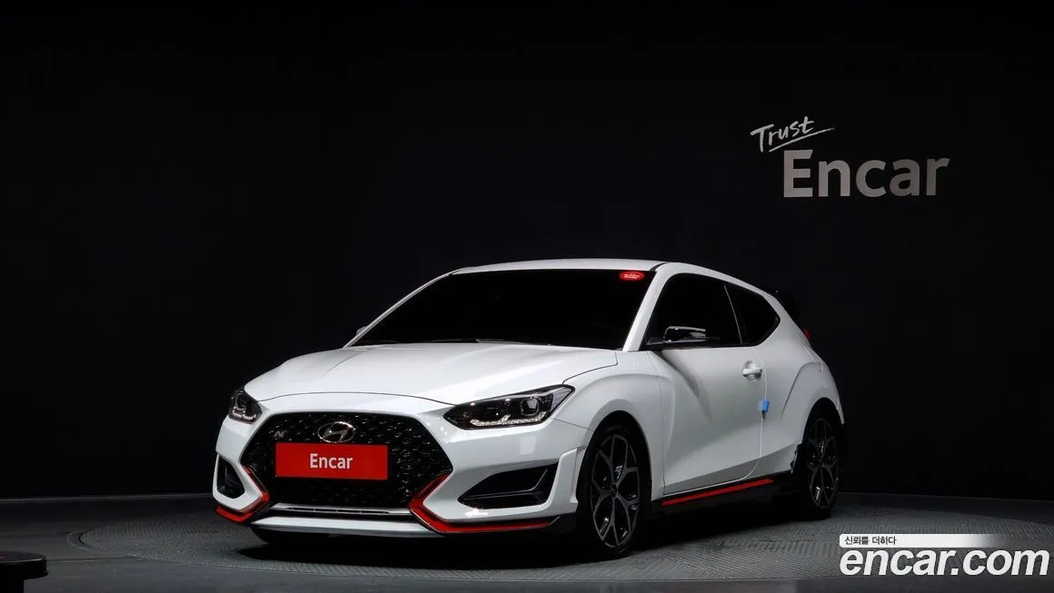 Hyundai Veloster — фото 1