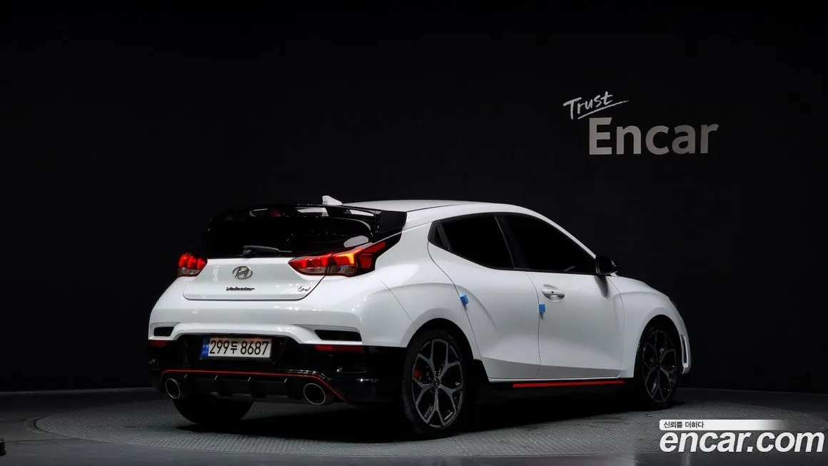 Hyundai Veloster — фото 2