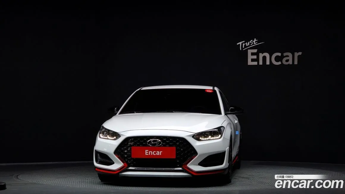 Hyundai Veloster — фото 3