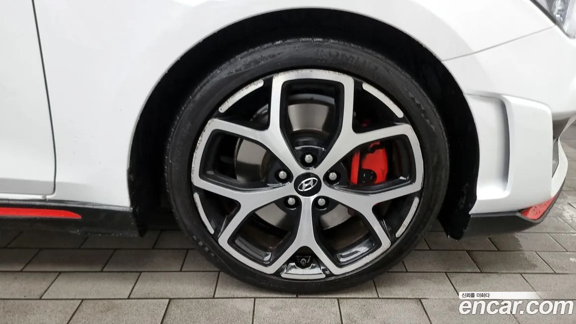 Hyundai Veloster — фото 5