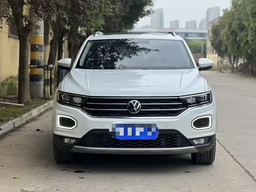 Volkswagen T-Roc — фото 2