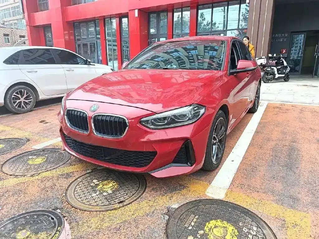 BMW 1 Series — фото 1