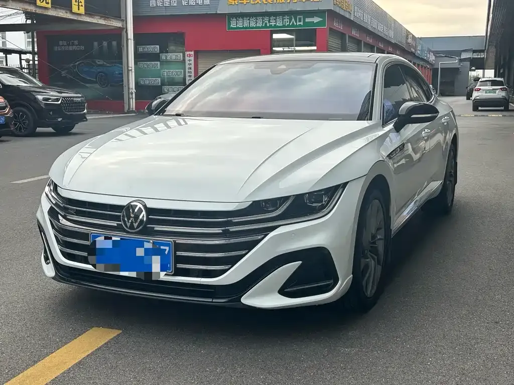 Volkswagen CC — фото 1