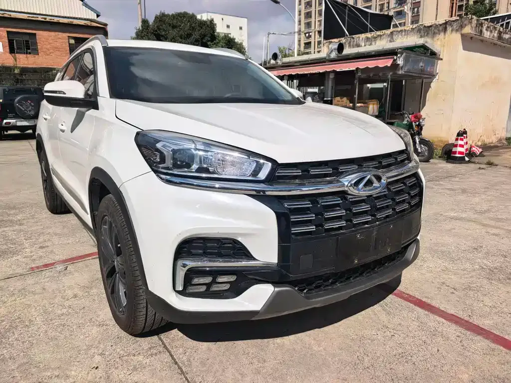Chery Tiggo 8 — фото 3
