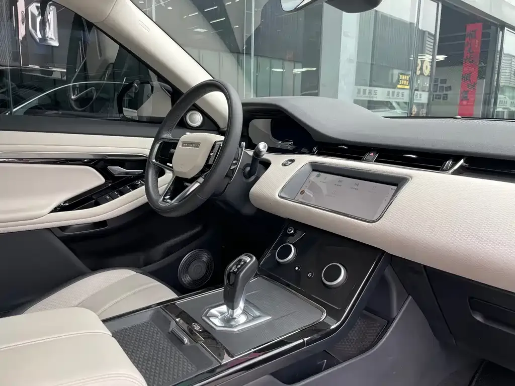 Land Rover Evoque — фото 7