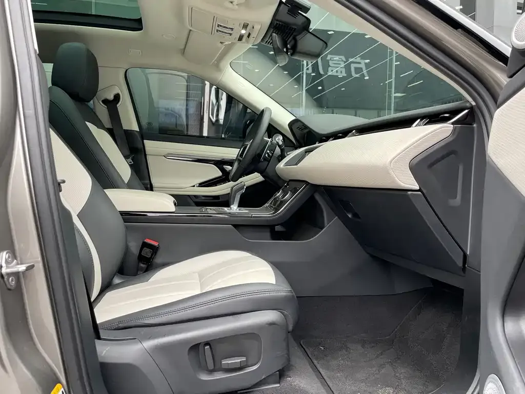 Land Rover Evoque — фото 8