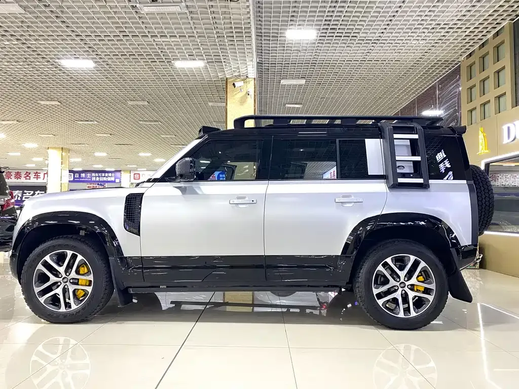 Land Rover Defender — фото 4