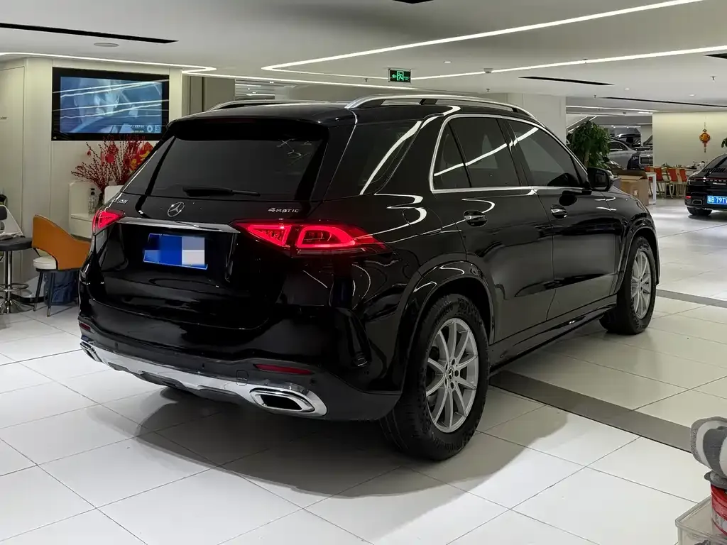 Mercedes-Benz GLE — фото 7