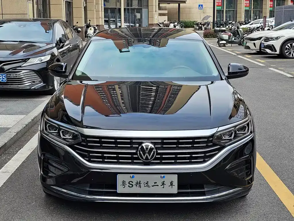 Volkswagen Passat — фото 2