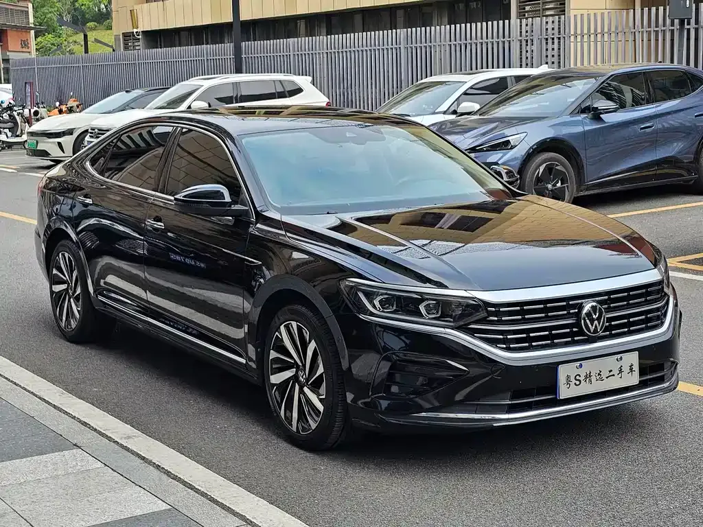 Volkswagen Passat — фото 3