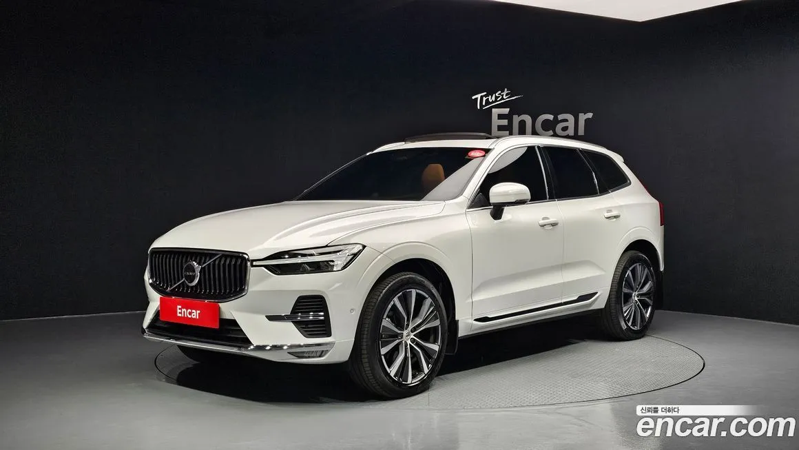 Volvo XC60 — фото 1
