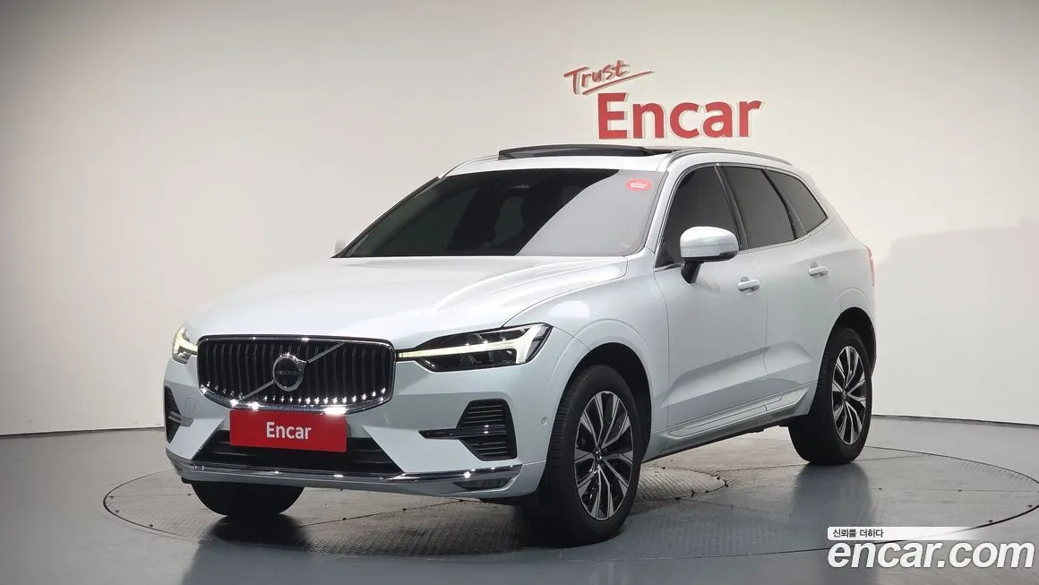 Volvo XC60 — фото 1