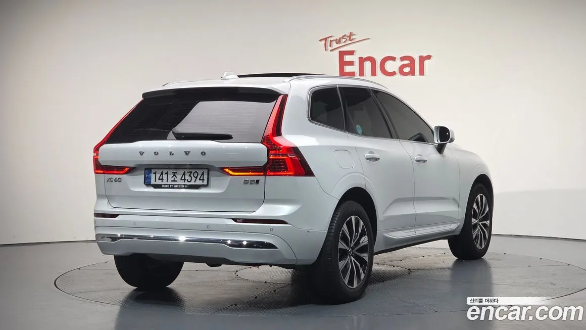 Volvo XC60 — фото 2