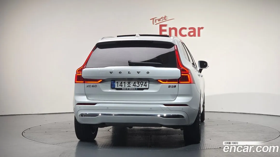 Volvo XC60 — фото 4