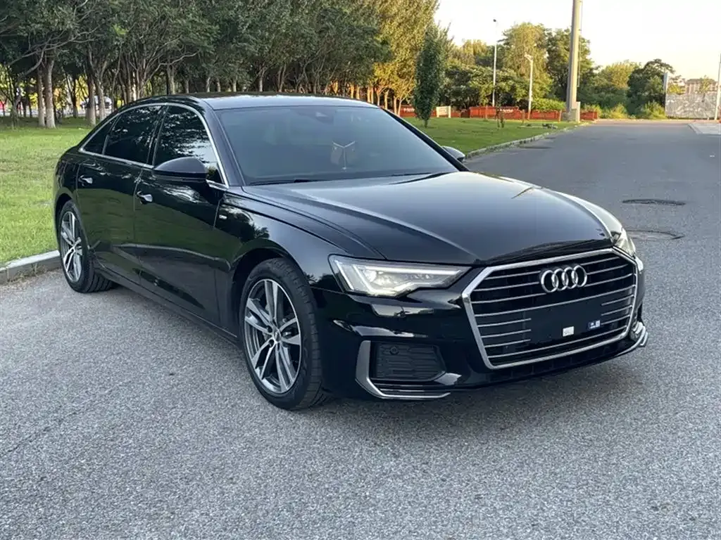 Audi A6L — фото 10