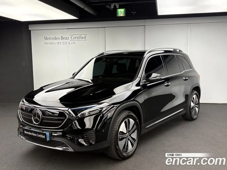 Mercedes-Benz EQB — фото 1