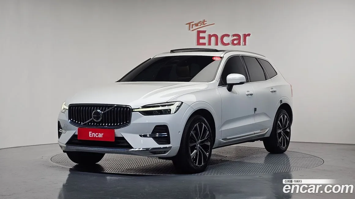 Volvo XC60 — фото 1