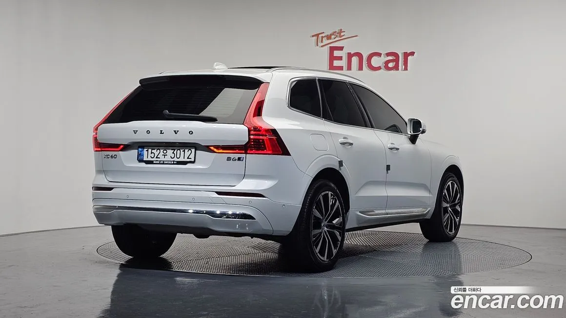 Volvo XC60 — фото 2