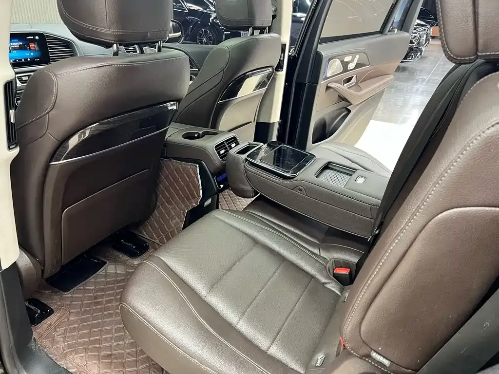 Mercedes-Benz GLS — фото 4