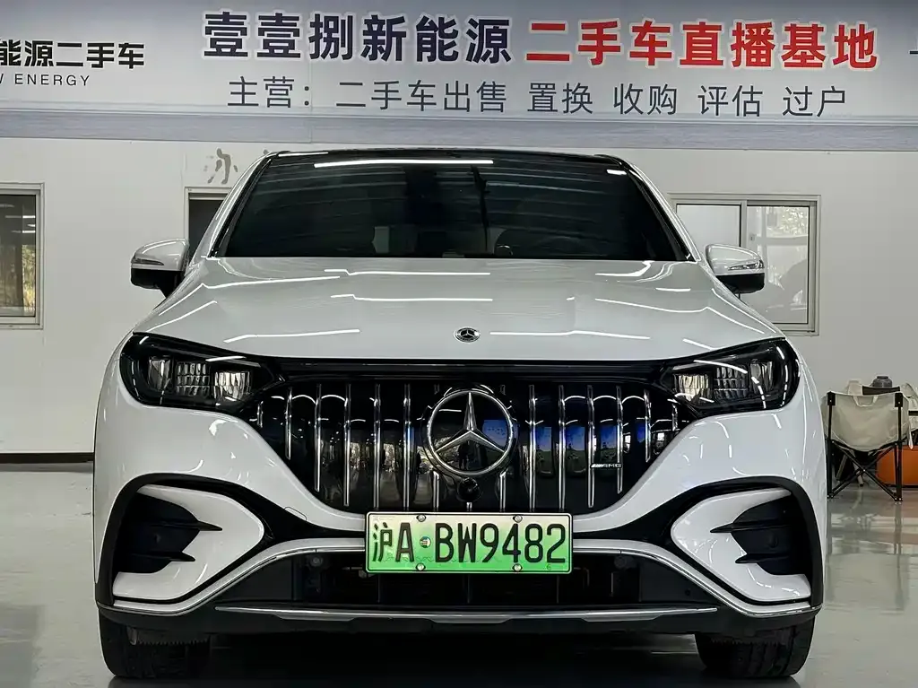 Mercedes-Benz EQE SUV — фото 2
