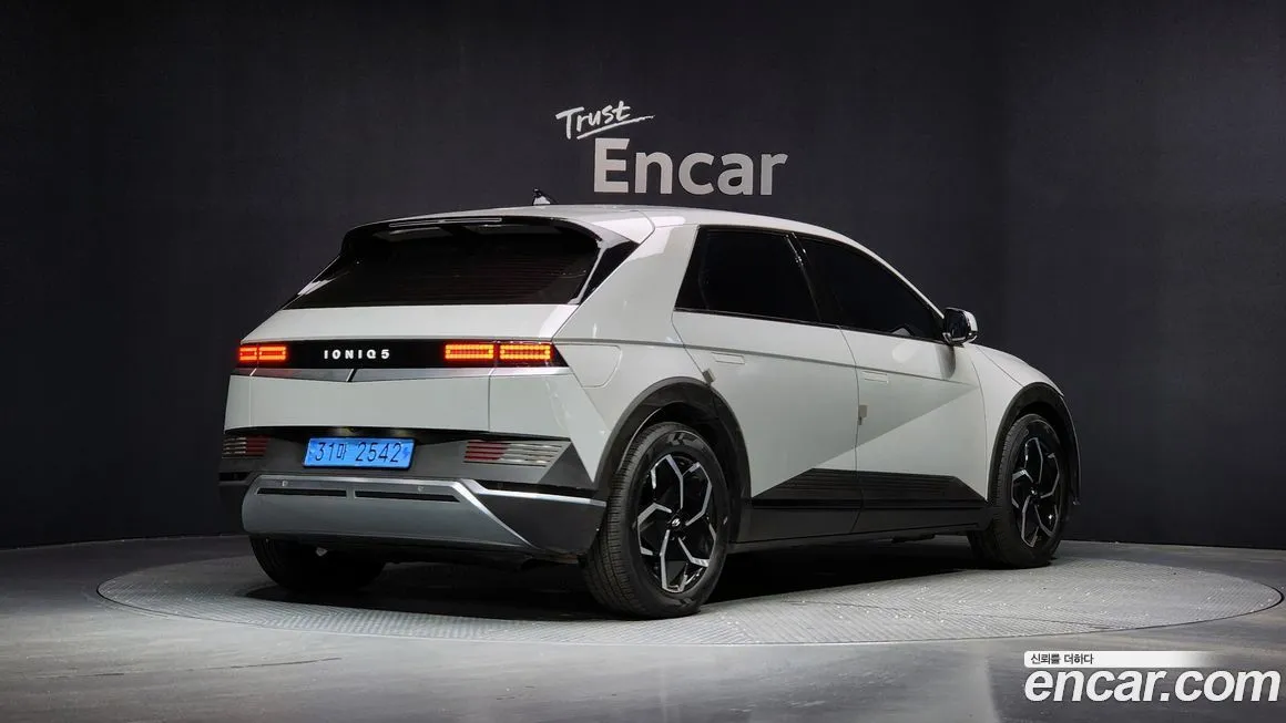 Hyundai Ioniq5 — фото 2
