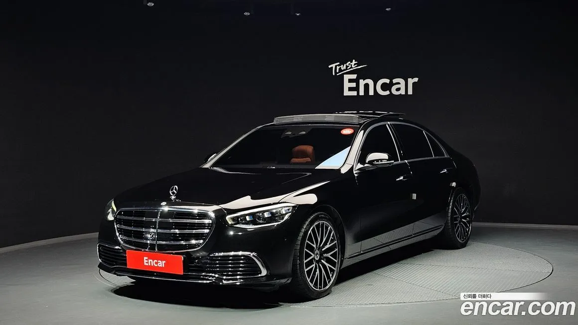 Mercedes-Benz S-Class — фото 1