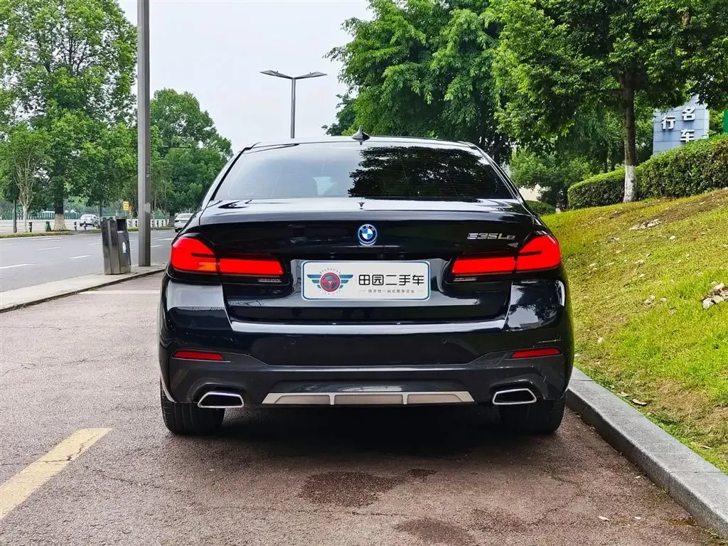 BMW 5 Series New Energy — фото 5