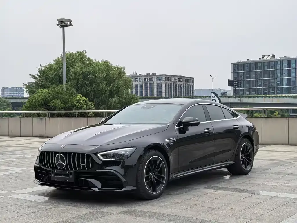Mercedes-Benz AMG GT — фото 1
