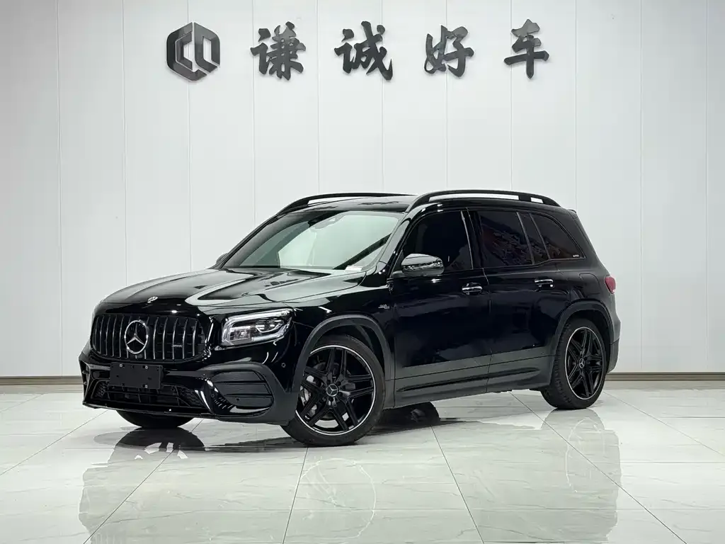 Mercedes-Benz GLB AMG — фото 1