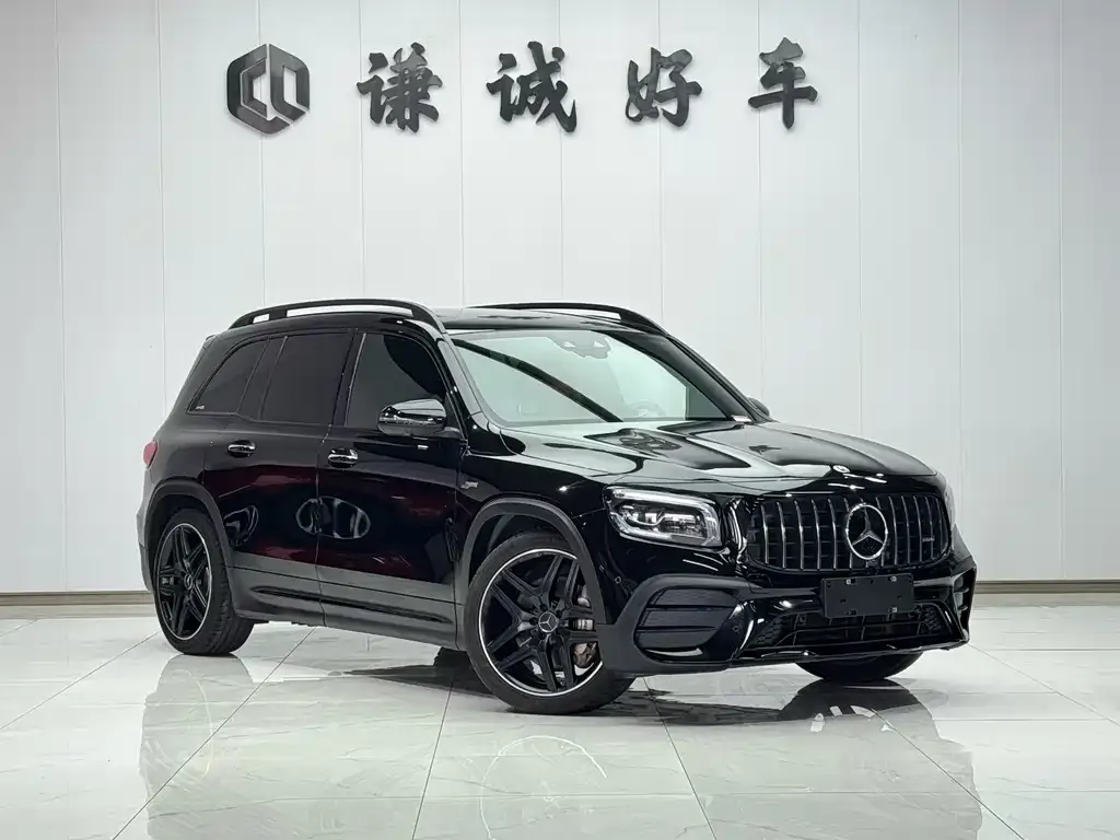 Mercedes-Benz GLB AMG — фото 3