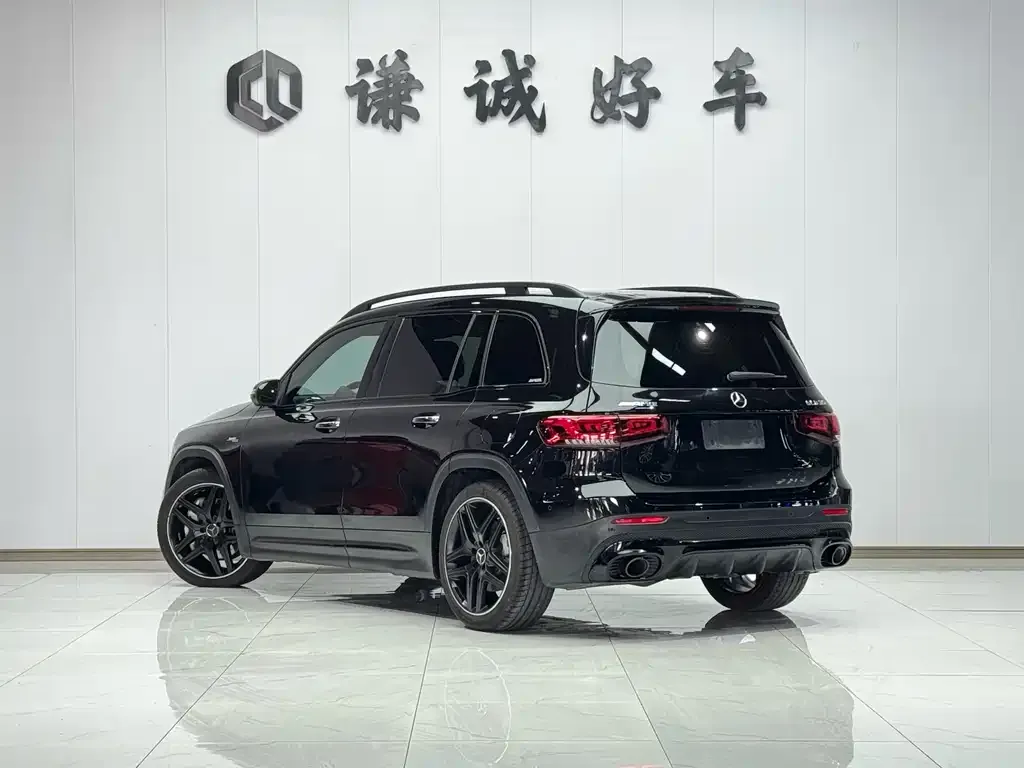 Mercedes-Benz GLB AMG — фото 7