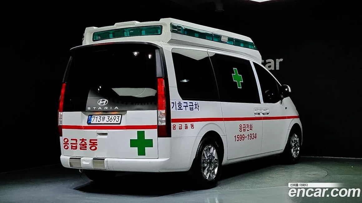 Hyundai Staria — фото 2