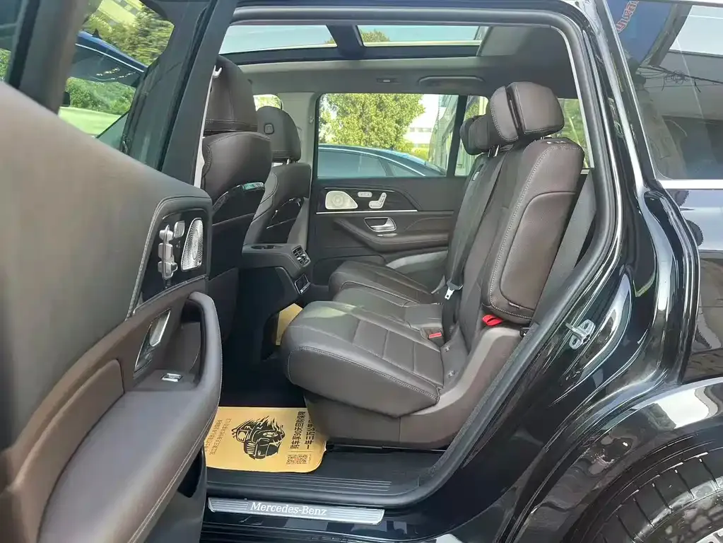 Mercedes-Benz GLS — фото 10