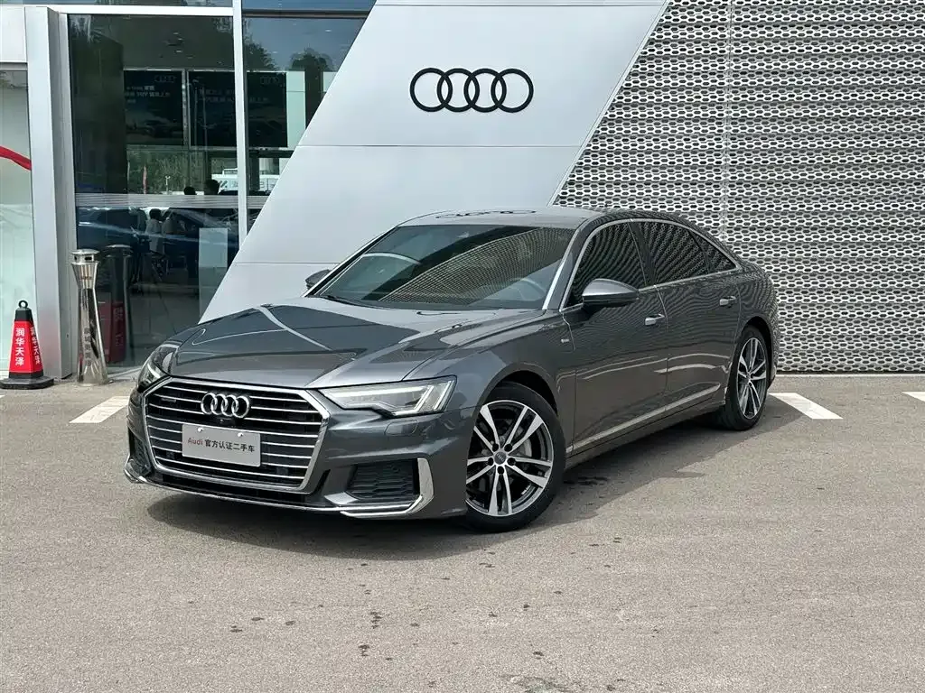 Audi A6L — фото 1