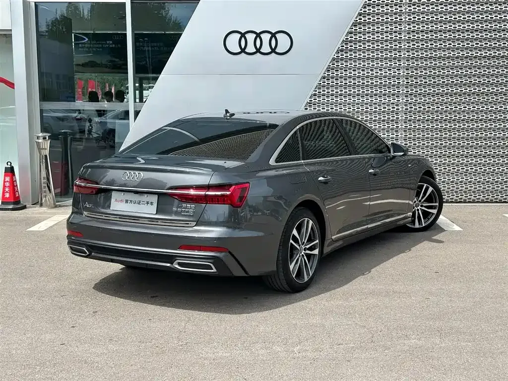 Audi A6L — фото 5