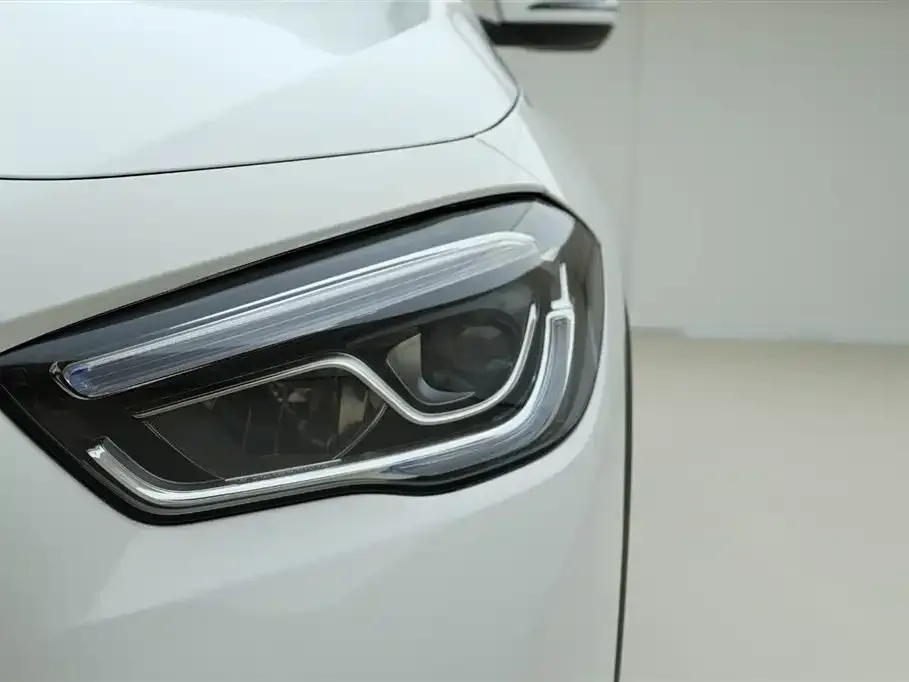 Mercedes-Benz GLA — фото 10