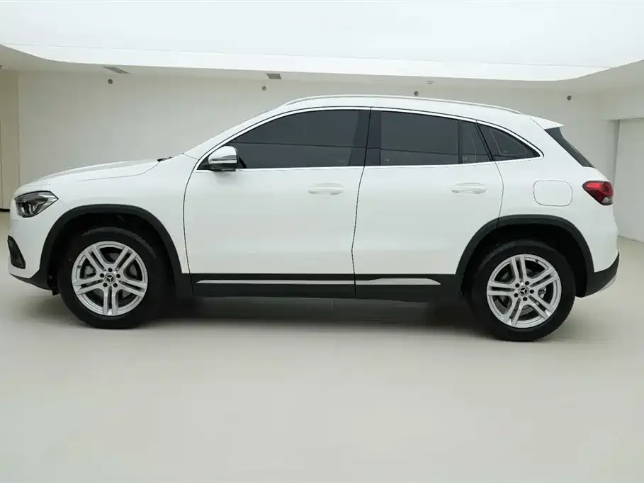 Mercedes-Benz GLA — фото 4