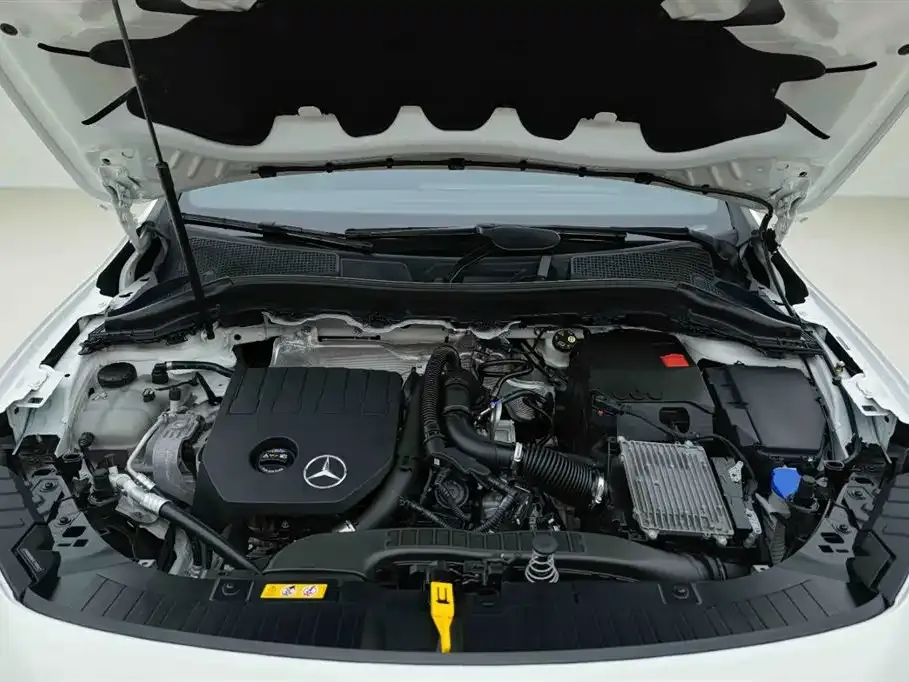 Mercedes-Benz GLA — фото 9