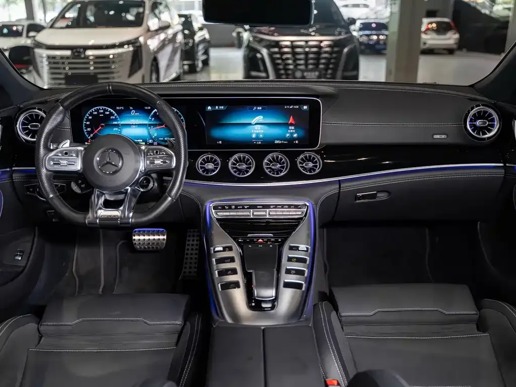 Mercedes-Benz AMG GT — фото 10